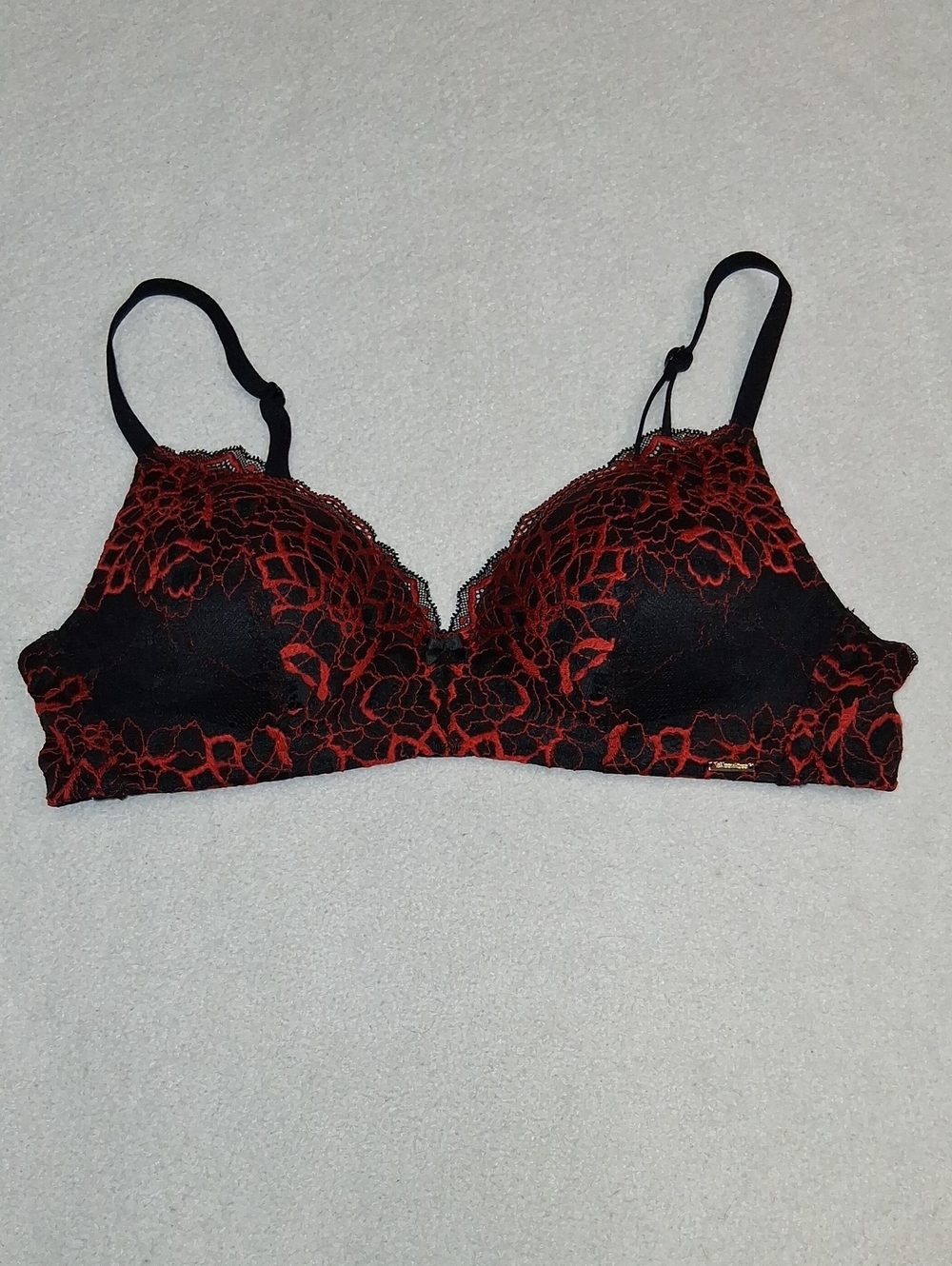 La Vie En Rose Black Bra with Red Floral Lace